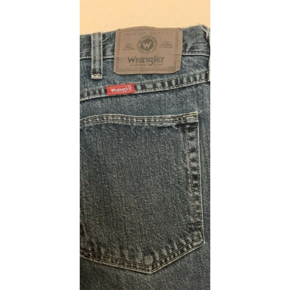 Wrangler Denim Blue Jeans Men's 40x32 Wide Leg Work Play - Picture 3 of 5